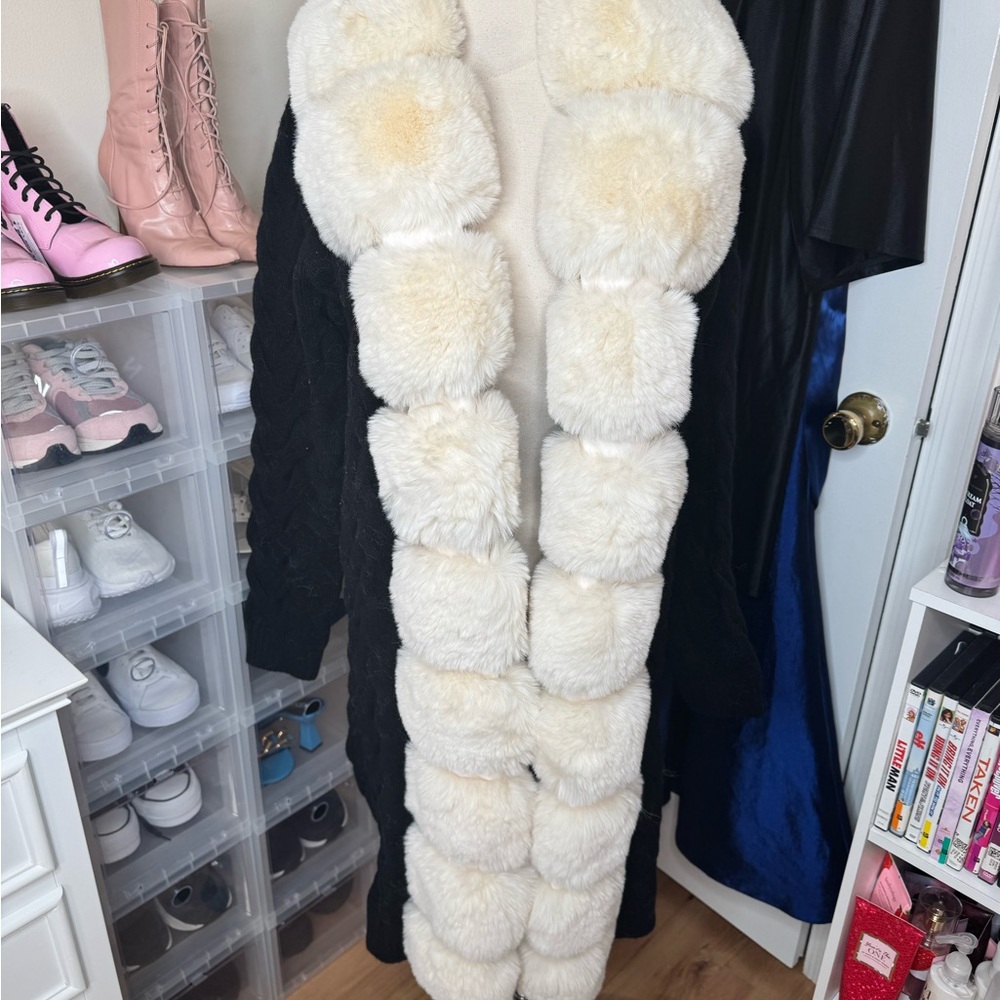 KNIT TRENCH COAT WITH FAUX FUR